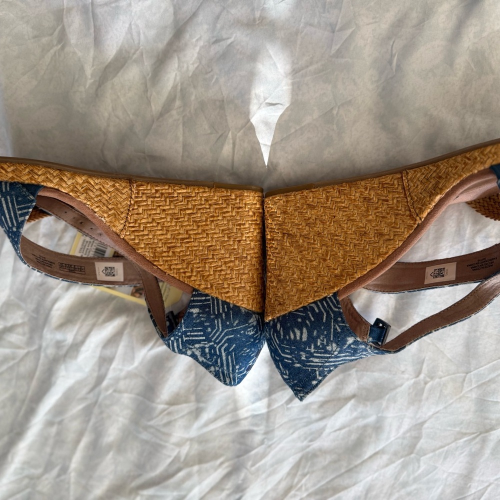 Toms Blue Patterned Wedge Sandals